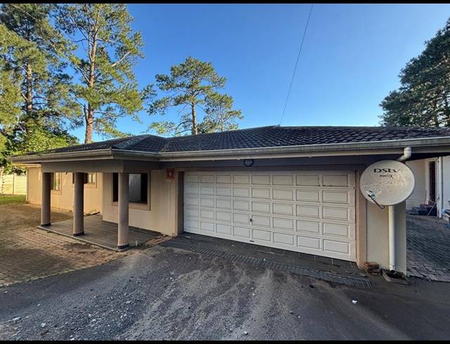 4 BEDROOM TOWNHOUSE FOR SALE IN WESTVILLE